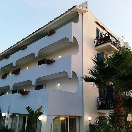 Baia Degli Dei Lejlighed Giardini Naxos Eksteriør billede
