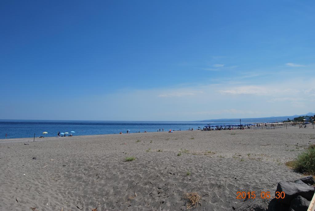 Baia Degli Dei Lejlighed Giardini Naxos Eksteriør billede